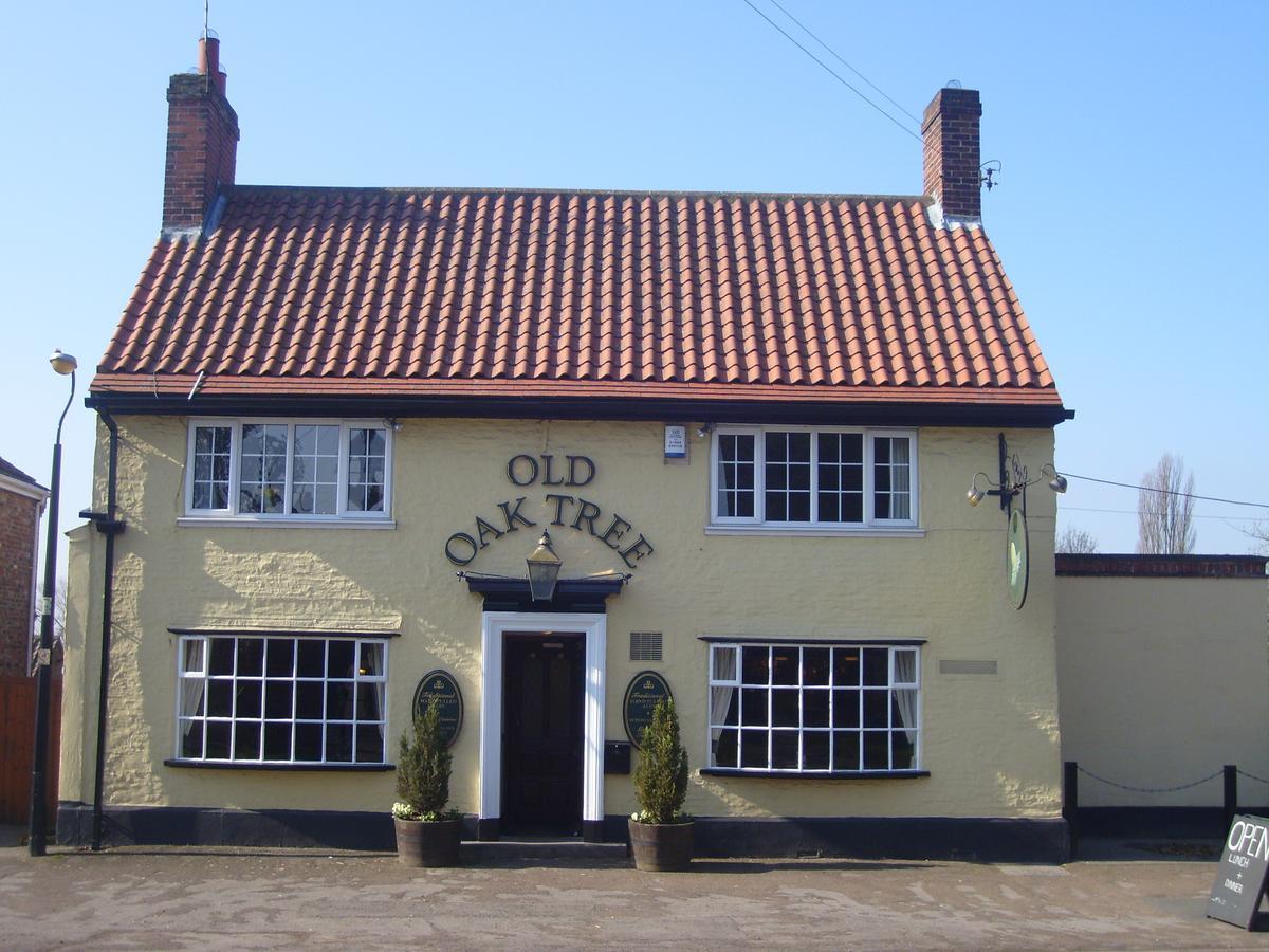 Old Oak Tree Hotel South Kilvington Buitenkant foto