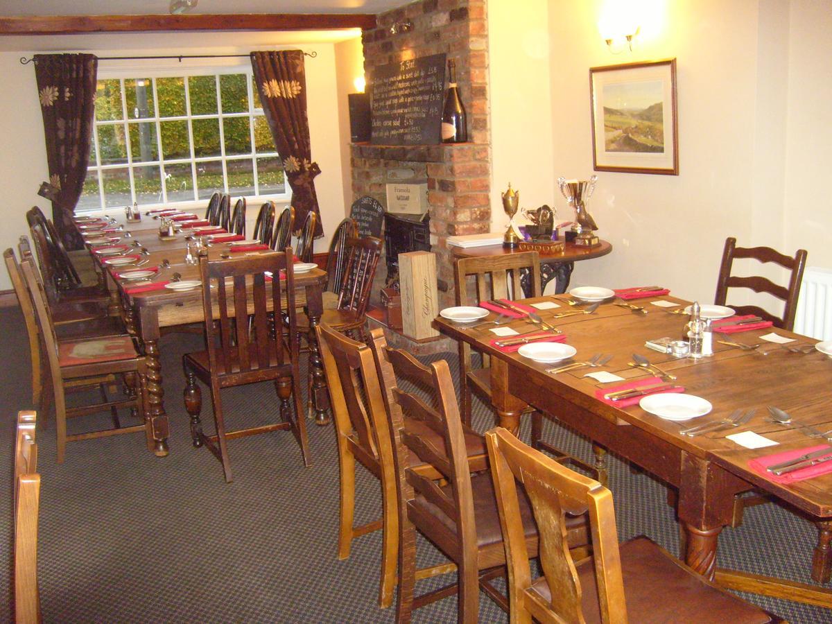 Old Oak Tree Hotel South Kilvington Buitenkant foto